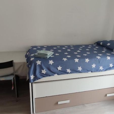 Dormitorios Piso 甘迪亚 外观 照片