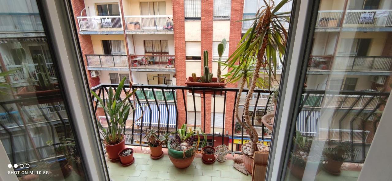 Dormitorios Piso 甘迪亚 外观 照片